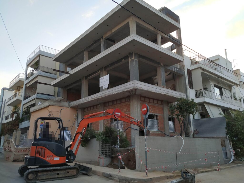 ΒΥΡΩΝΑΣ Ενίσχυση, Προσθήκη Τριώροφου