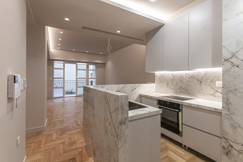 ΚΟΛΩΝΑΚΙ Ανακαίνιση Διαμερίσματος